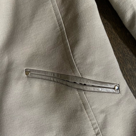 Canadian made grey blazer/ jacket with lining and faux leather details 4 - Picture 12 of 15